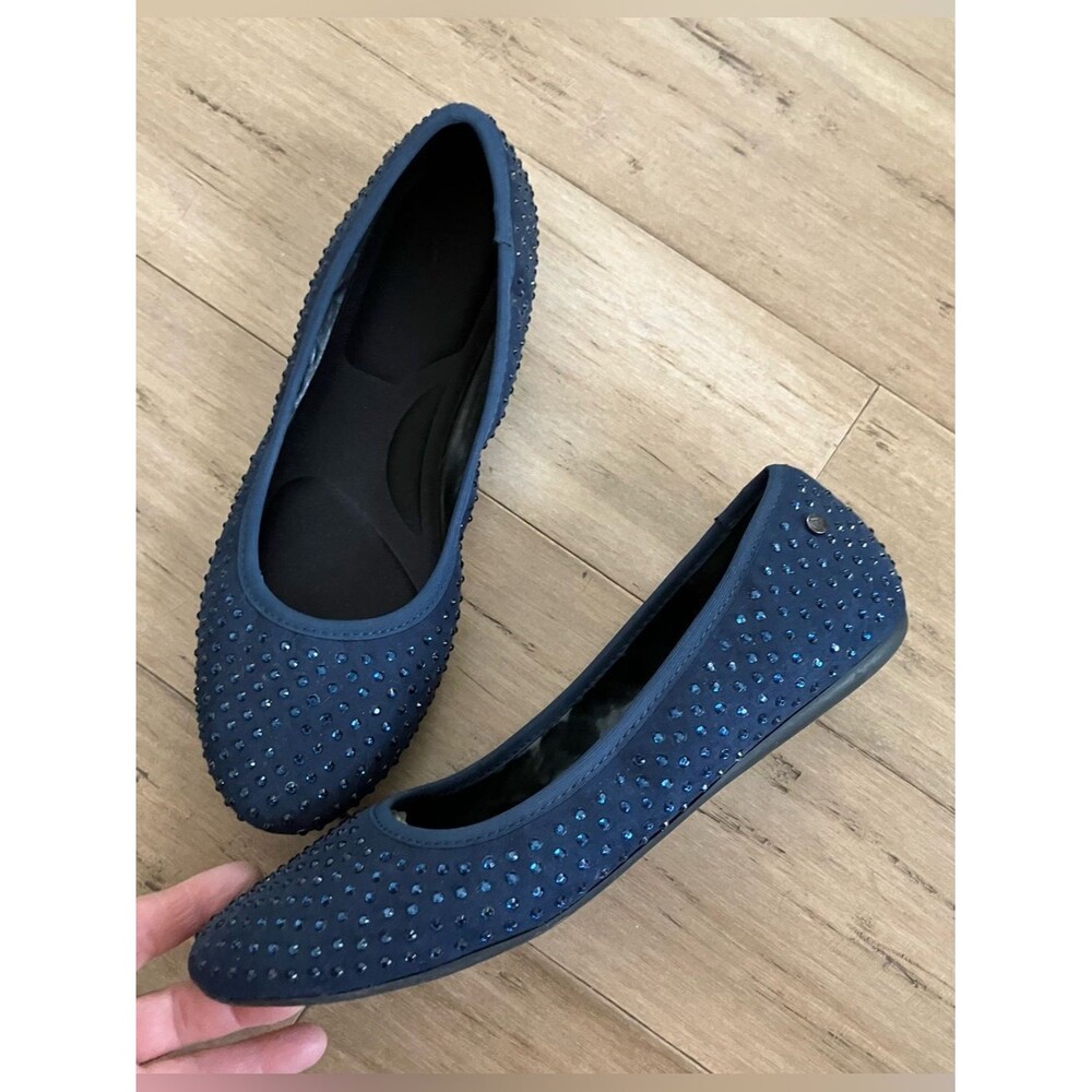 Vera Wang women’s dark blue beaded stretch ballet flats. Size 9.5